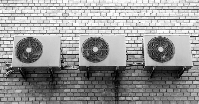 zeď a ventilátory.jpg